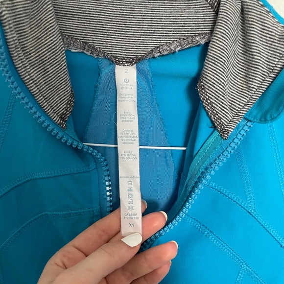 Lululemon Sweater - Picture 4 of 5